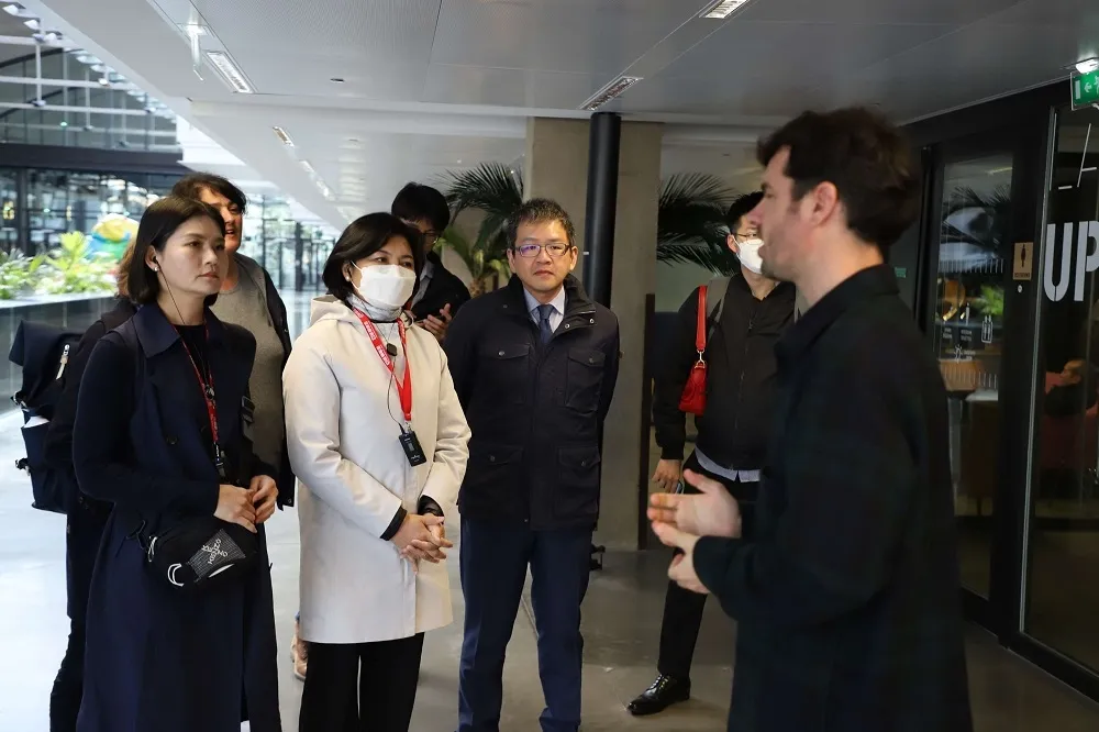 張麗善參訪巴黎Station F新創園區　為加速推動雲林青年創業做準備