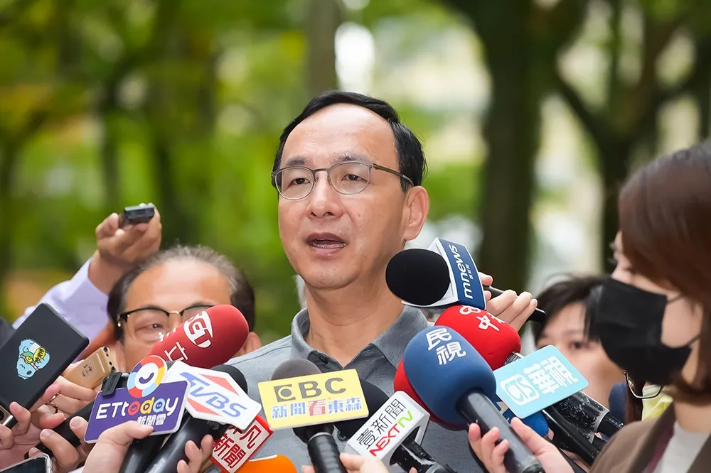 國民黨內參民調傳郭台銘贏侯友宜　朱立倫：在適當時刻徵召候選人