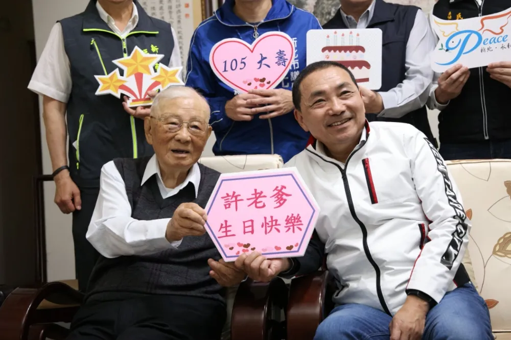 侯友宜拜會退役上將許歷農　傳為2024總統大選爭取軍系支持