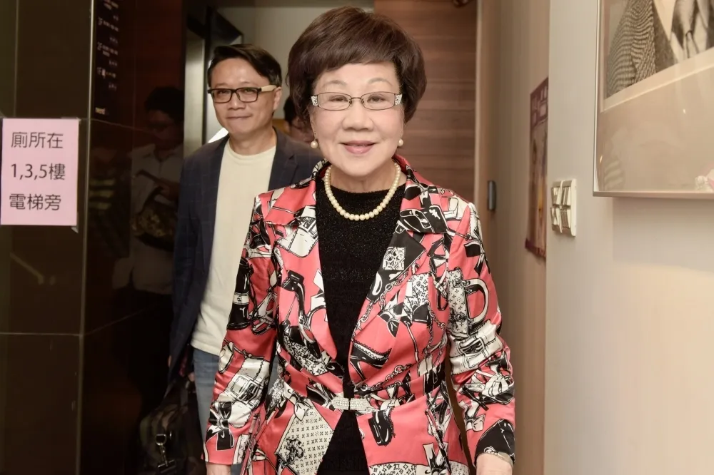 偵訊時聊到感情生活　只有他讓呂秀蓮露出喜悅的神情…