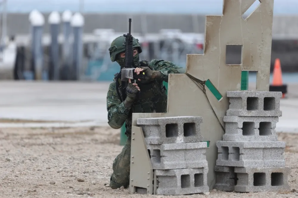 美兵推「8萬解放軍將登台」　退役少將：恐到處掠奪、城鄉作戰不能少