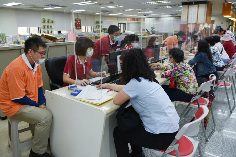 【綜所稅懶人包】5月申報開始　在家查詢免出門，手機輕鬆繳納全攻略