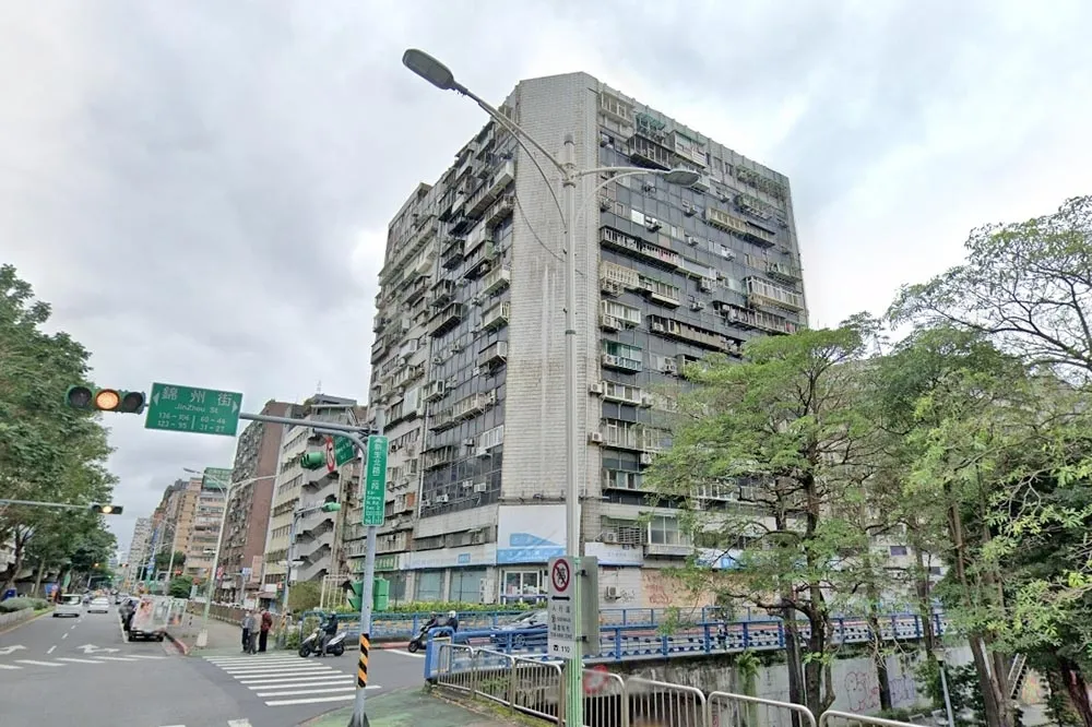 「台北最猛凶宅」又傳意外　29歲女子墜樓傷重不治