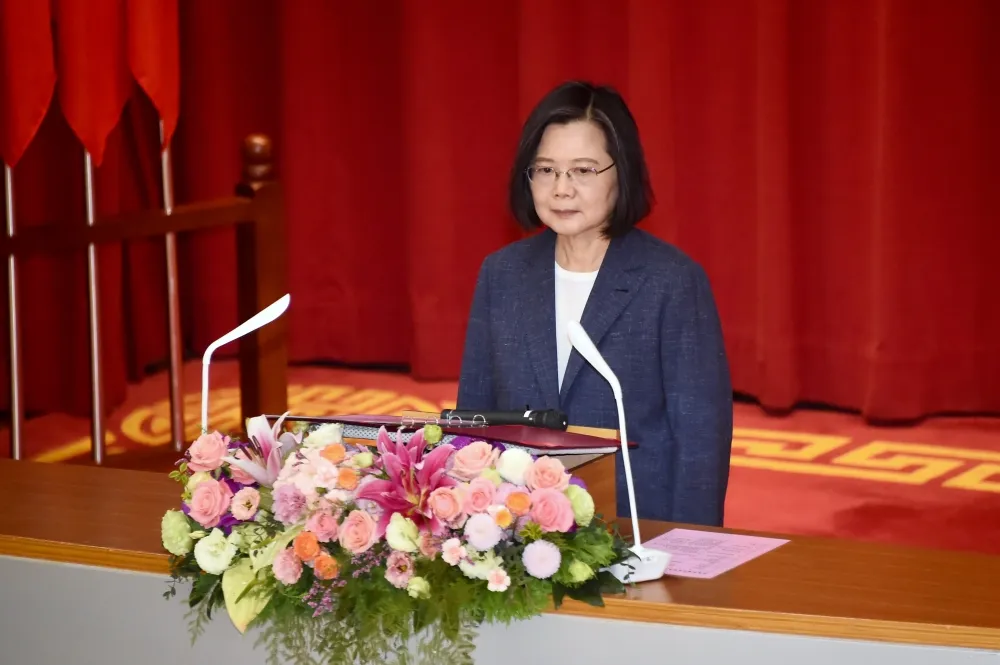 【五一勞動節】允諾照顧勞工　蔡英文：明年續撥補千億給勞保