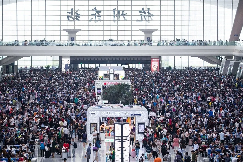 【有片】中國五一假期境內出遊2.74億人次　收入達1480億人民幣