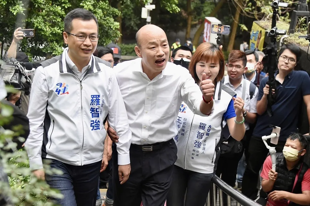 願接受「郭韓配」？　韓國瑜賣關子：會在臉書上講