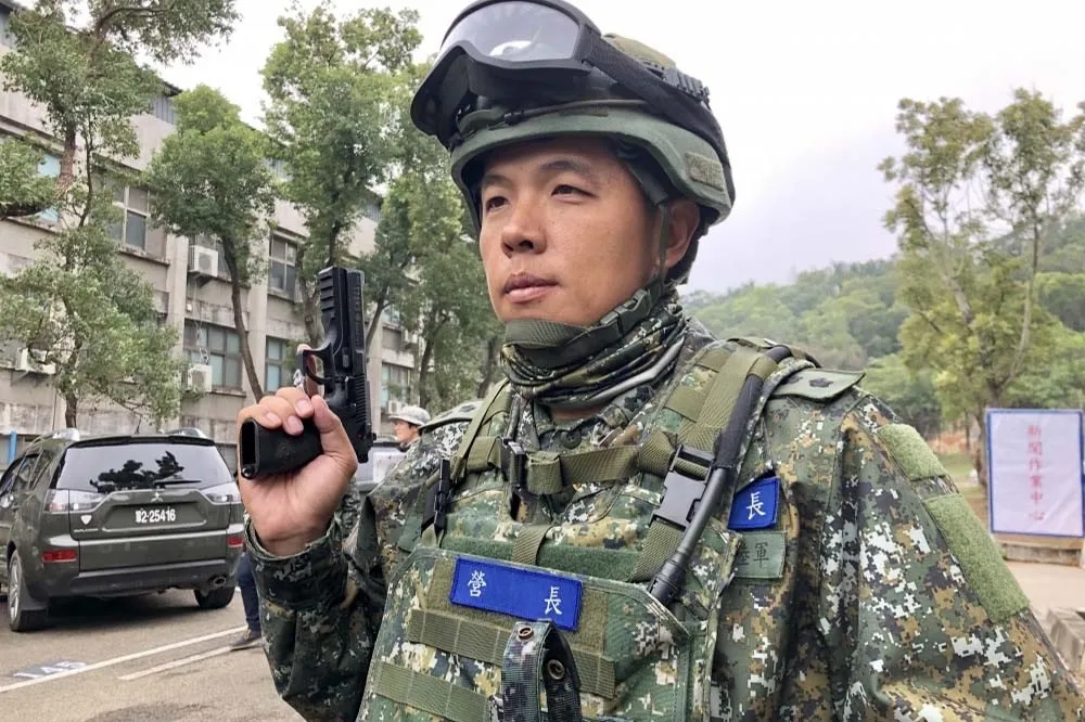 汰舊換新！國造輕量化T75K3手槍　國防部：1萬3693枝已交軍