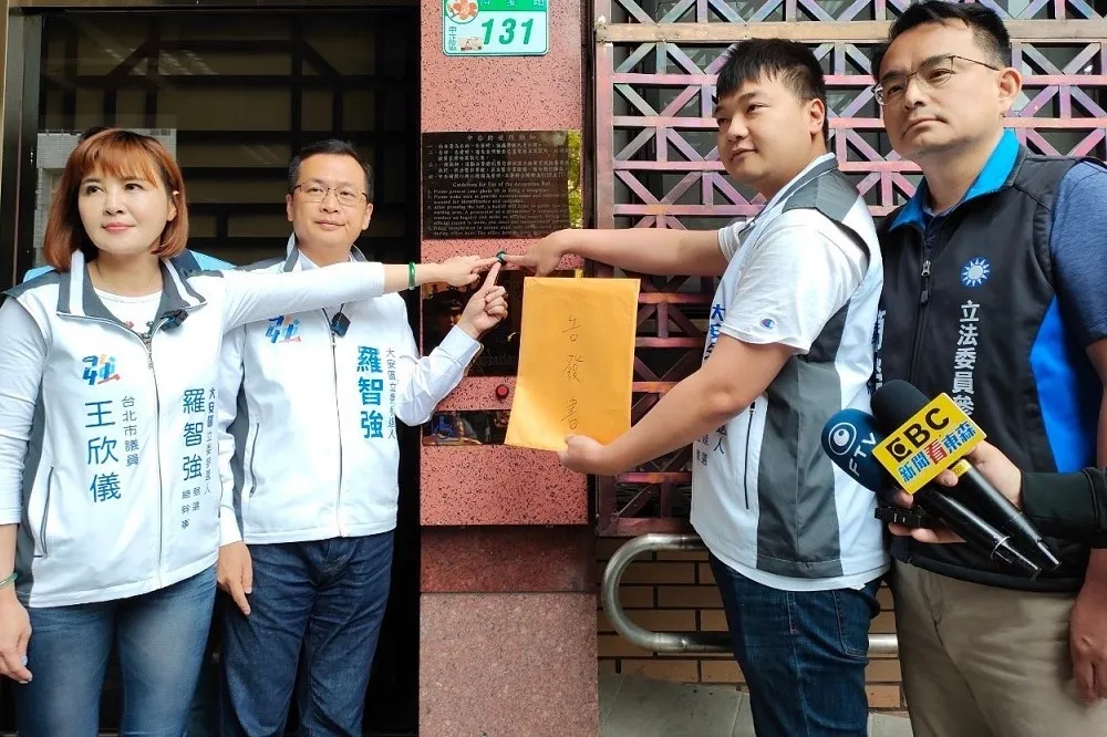 鍾沛君控遭造謠要退選　羅智強直接「幫忙告」：我們也是受害者