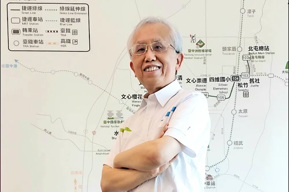 中捷代理董座向大家討鼓掌挨轟　盧秀燕也看不下去這樣說