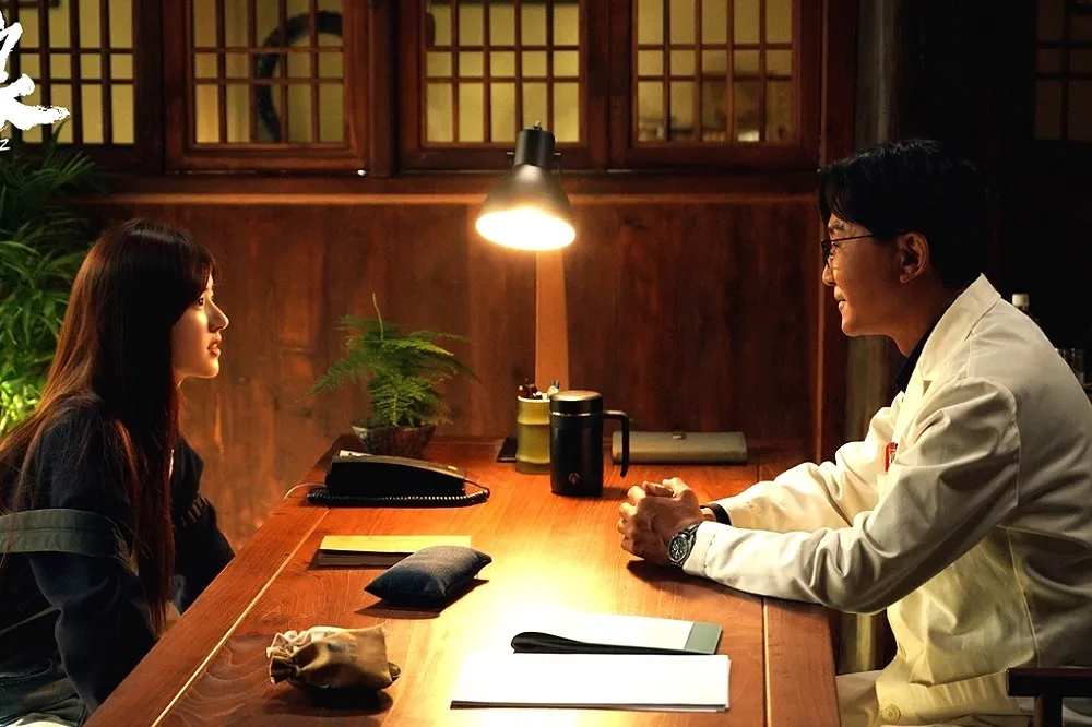 趙露思新劇《後浪》首播收視開紅盤　她與《慶餘年》吳剛飆戲獲讚：氣場勢均力敵