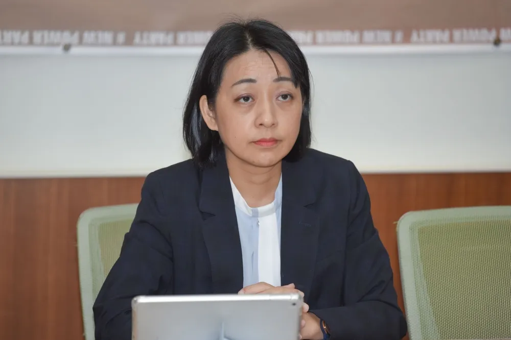 諷民眾黨頻「巧遇」支持顏清標、鍾東錦　王婉諭：時力不會跟黑金勢力站在一起