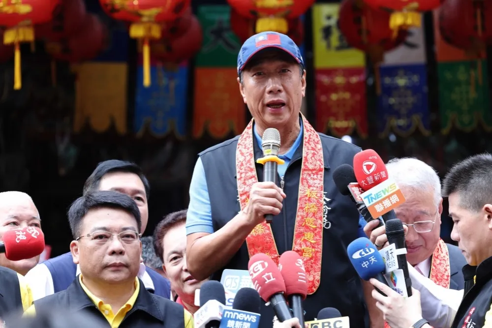 郭台銘臉書：恭喜侯友宜獲國民黨徵召　盡最大努力支持他勝選