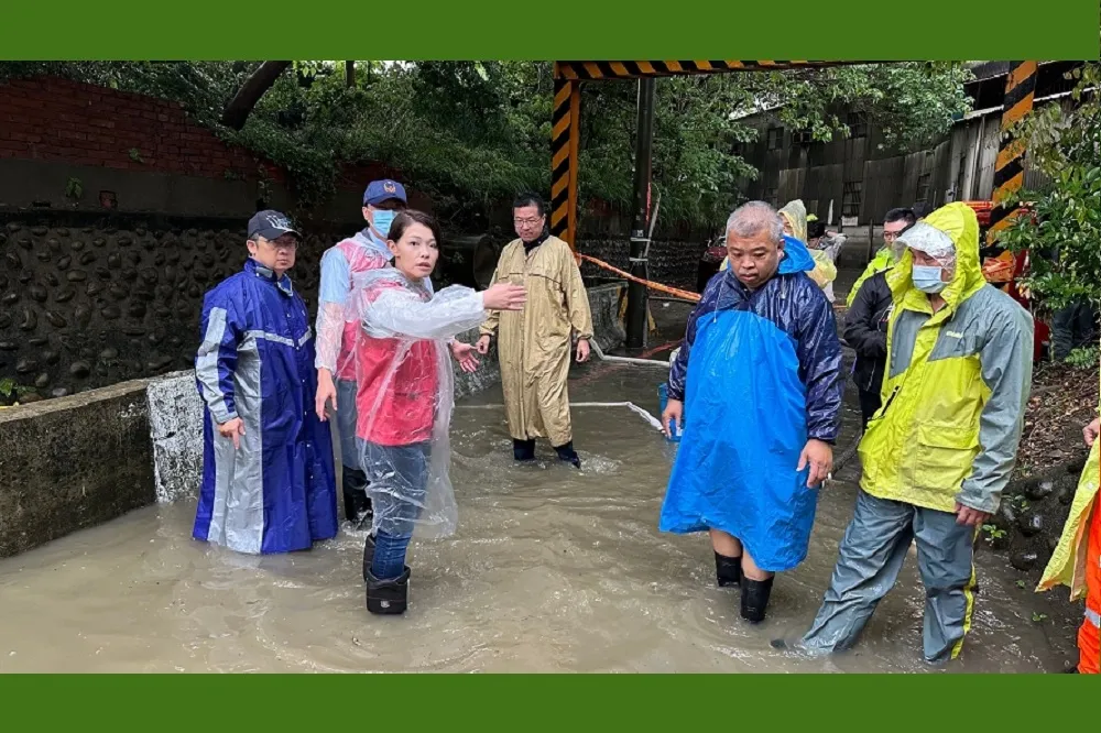 因應鋒面雷雨　竹市府第一時間嚴陣應對　高市長現場指揮迅速啟動應變機制