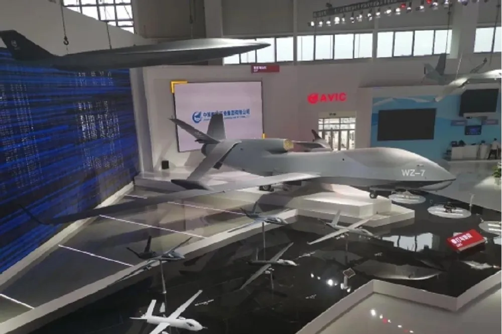 解放軍機無偵-7又現蹤西南空域　返程大轉彎靠近東沙
