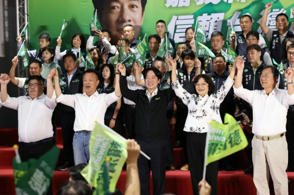 腳踩侯友宜「家己人」！ 翁章梁立目標：嘉義縣賴清德贏10萬票