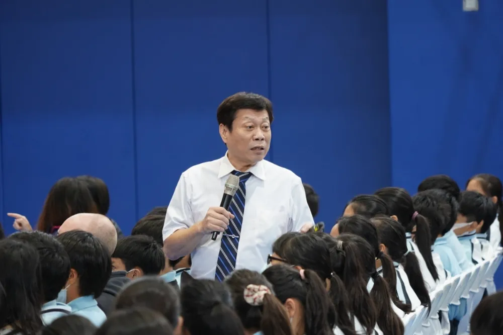 【5億高中生墜樓】10樓墜落僅右手肘骨折　法醫高大成：不合理有他殺嫌疑