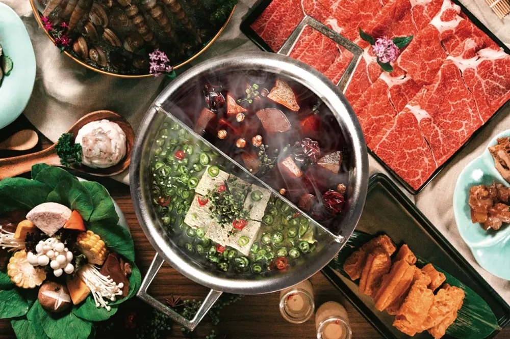 【完整菜單】高雄衝了！王品麻辣鍋「青花驕」高雄台鋁店 5/27 開幕　即日起開放訂位