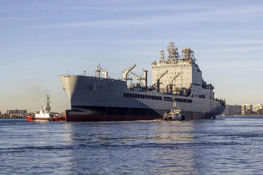 【有片】提升航艦打擊群續航力　美海軍簽約增購油料補給艦