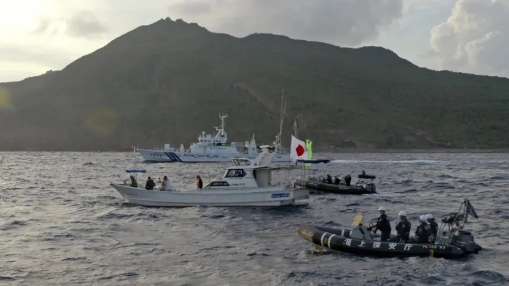 中國海警船釣島周邊開啟識別系統　日媒：試圖製造有效治理事實