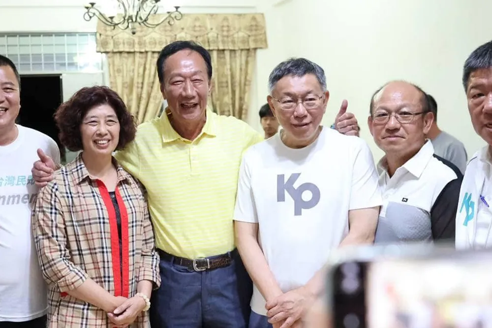 昨晚山盟海誓今天忘光光　郭台銘：當時有點醉、不記得和柯文哲說什麼