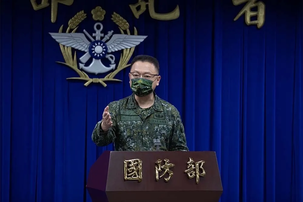 中國民航機偏航金門　國防部：與天氣影響有關