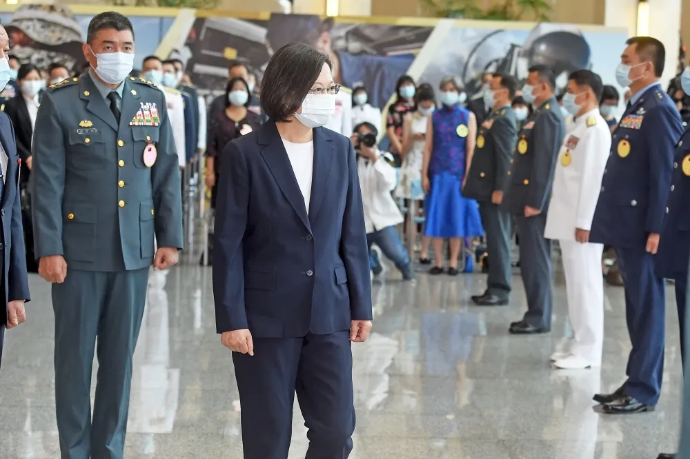 國軍晉任27名將官蔡英文明親臨訓勉　前敦睦艦隊支隊長陳道輝升中將