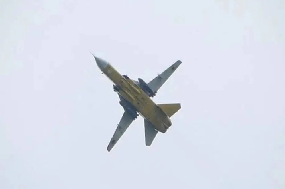 【有片】烏克蘭Su-24戰機攜2枚「暴風之影」巡弋飛彈　長程殺器打擊俄軍大後方