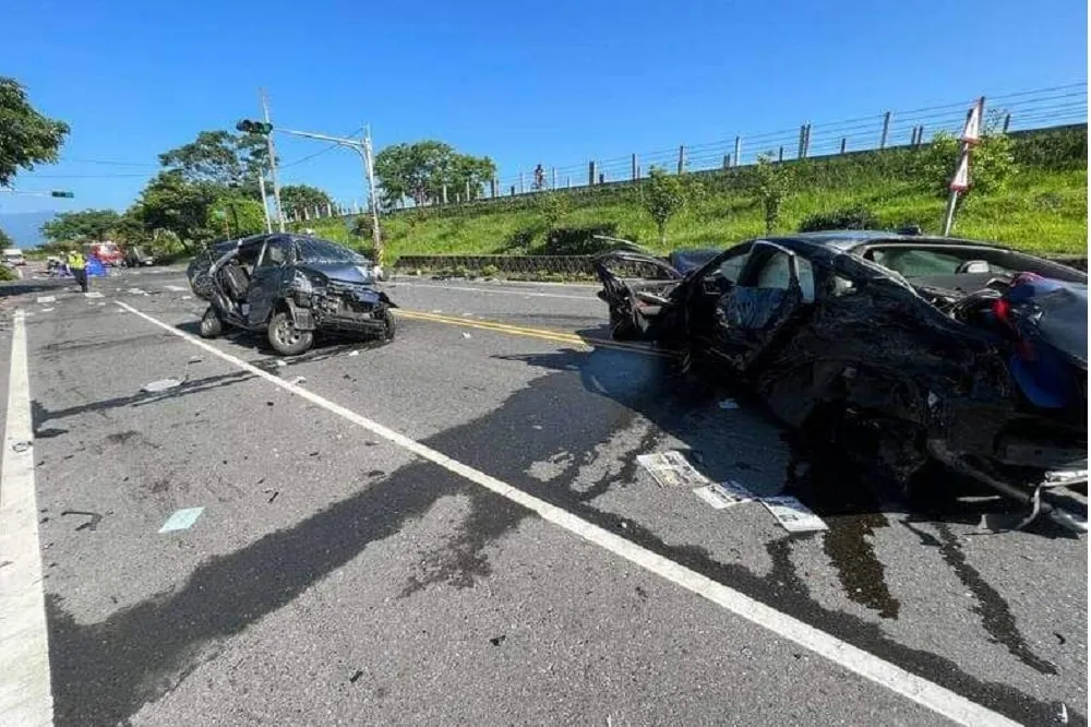 【撞毀片】宜蘭五結重大車禍！小客車高速追撞釀3死1重傷　18歲高中生上學遇死劫