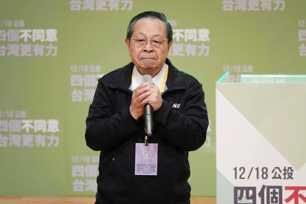 總統府資政顏志發涉性騷　曝曾在總統大選發動「百工百業」力挺蔡英文