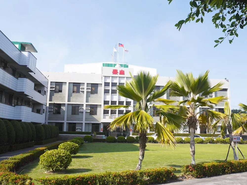 泰山經營權未落幕！公司派堵門　市場派在「電梯口」選出劉偉龍任董事長