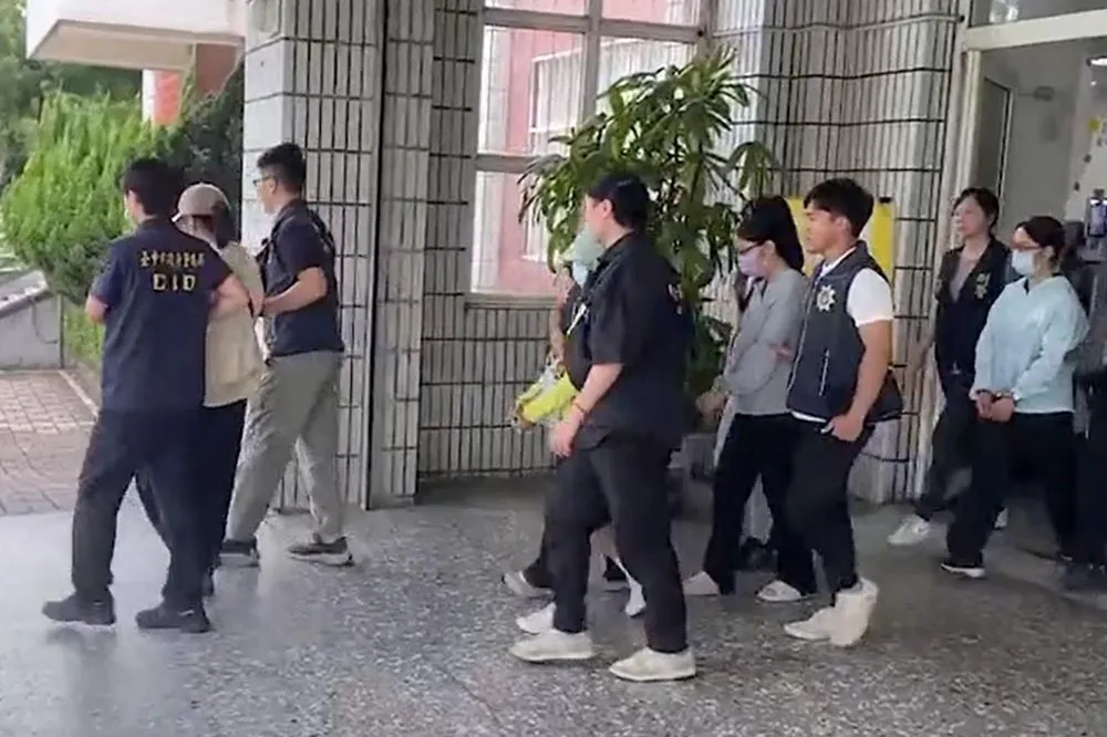 台中「四貴靈寶聖道會」女信徒疑遭虐死　警逮4人、「聖母」到案急切割