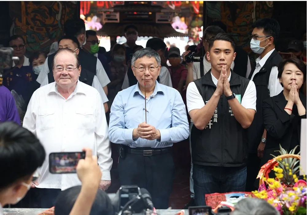 柯文哲直搗新北市拔樁？　李乾龍：我100多公斤，他拔不動啦