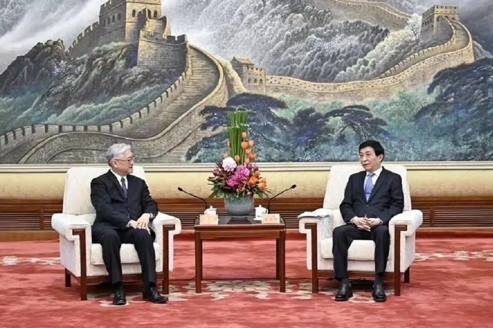 鄭立：北京會讓你以為你是他們的真愛