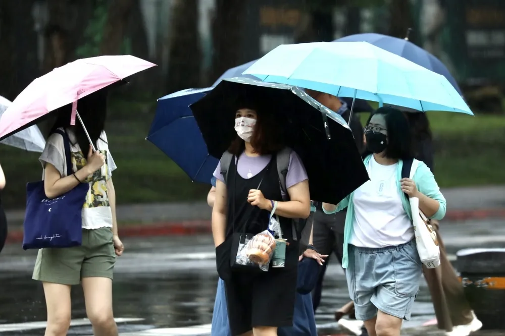 【快訊】雙北發布大雷雨特報　基隆、宜蘭、桃園也下大雨