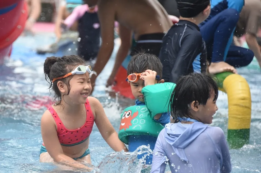 端午連假10縣市高溫特報　氣象局：雲林、台南亮橘燈