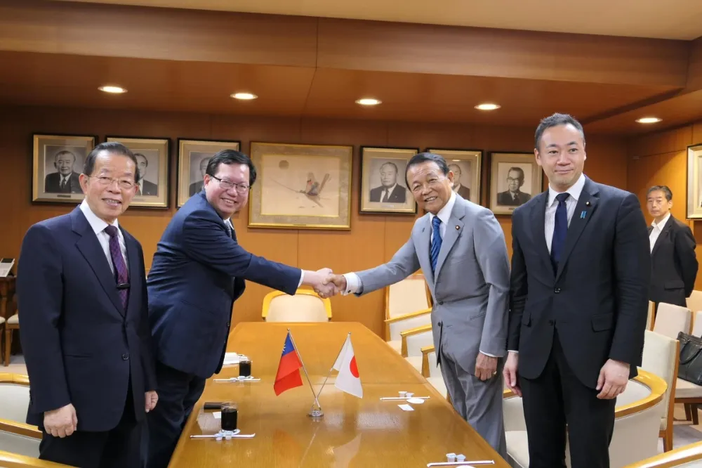 相隔29年！鄭文燦以副閣揆身分訪日　拜會自民黨副總裁麻生太郎