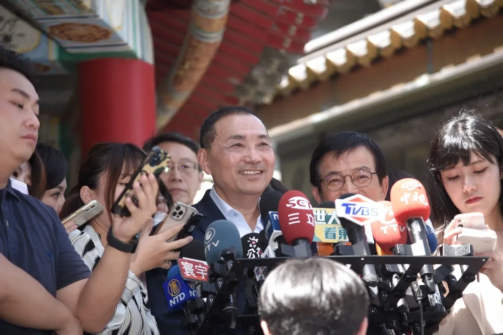 侯友宜兵役政策改口？ 　金溥聰親上火線駁立場始終未變