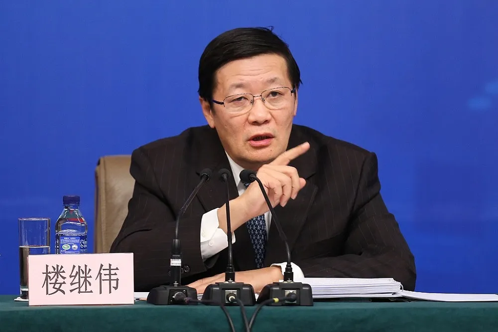 中國前財長提救市方案　讓2.9億農民工在城鎮落戶提高消費