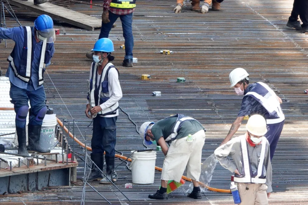 【無薪假統計】製造業7331人成重災區　旅遊業因疫情趨緩就業回升