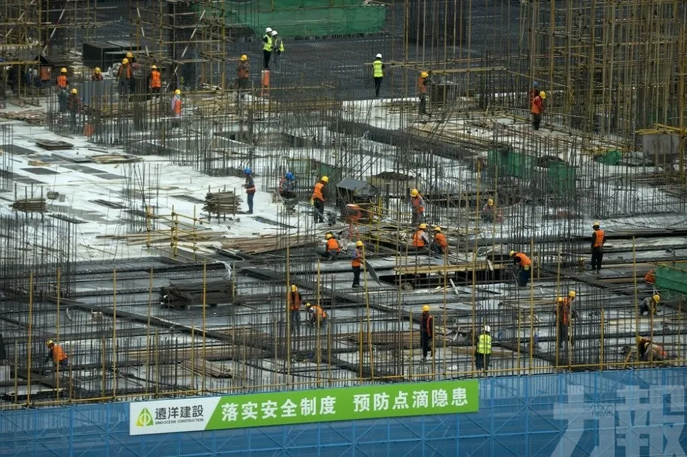 中國地方財政陷困境　多地傳出公務員遭減薪