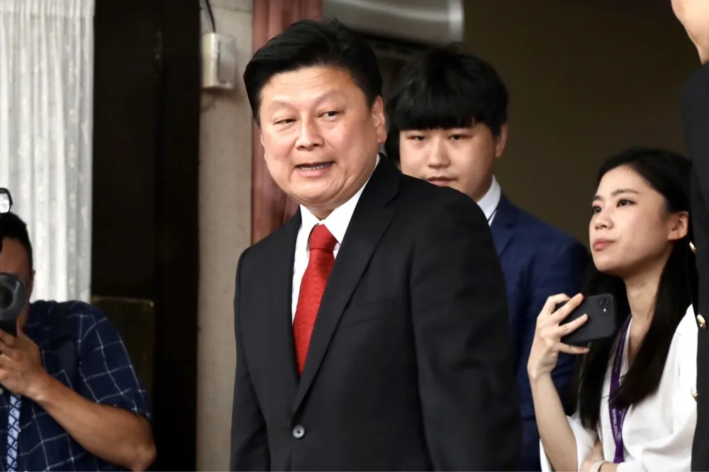 國民黨認定性騷案「查無實據」　傅崐萁痛批裴偉、陳耀祥轉移焦點強渡《鏡電視》案