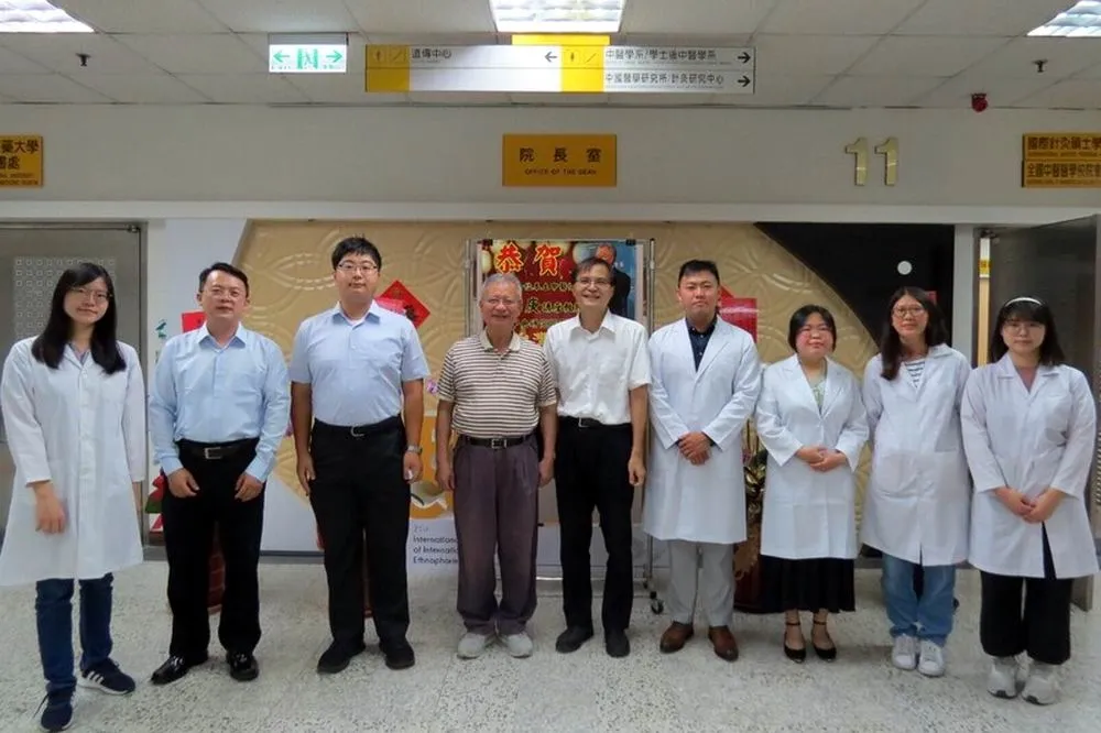 林昭庚帶領中醫大跨校團隊研究　中藥桑黃有助預防肺纖維化