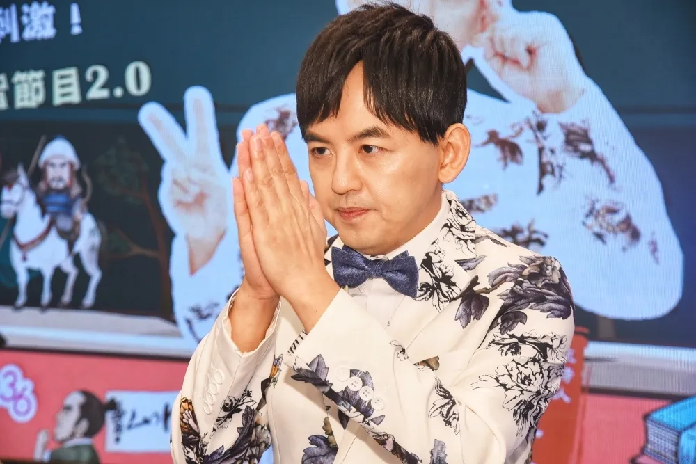 黃子佼神隱1個月後發2萬字長文：不用原諒我，都是我的錯