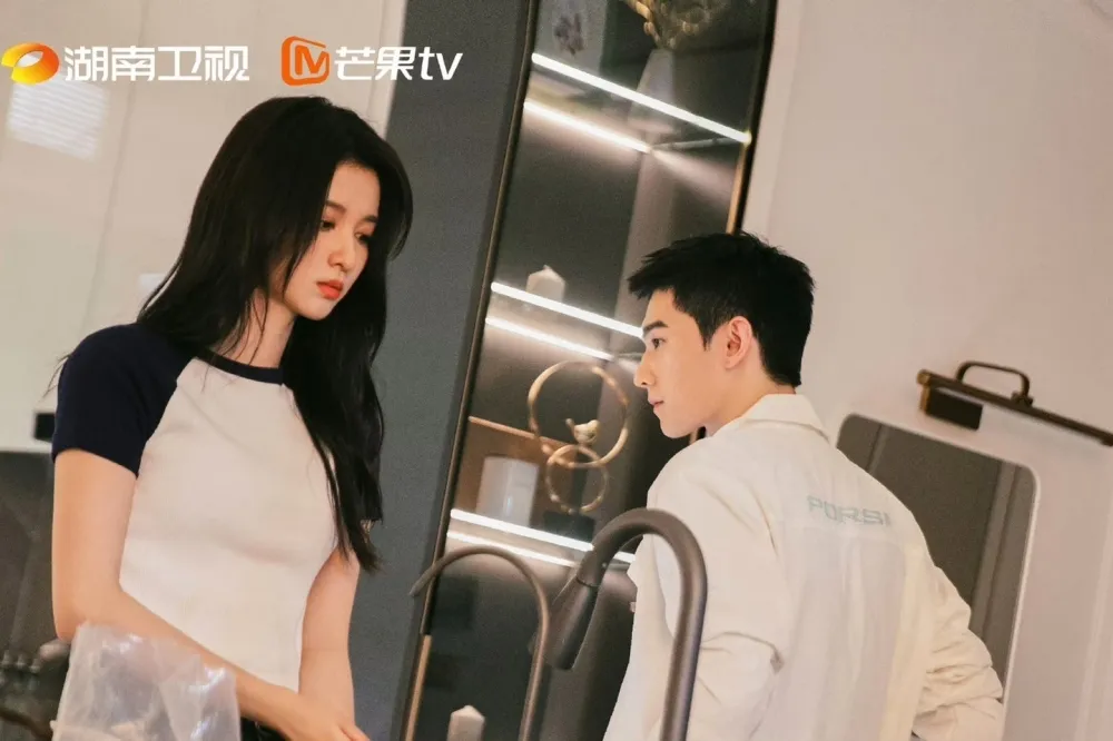《我的人間煙火》楊洋、王楚然合體放閃救不回收視　原著作者爆抄襲成豬隊友