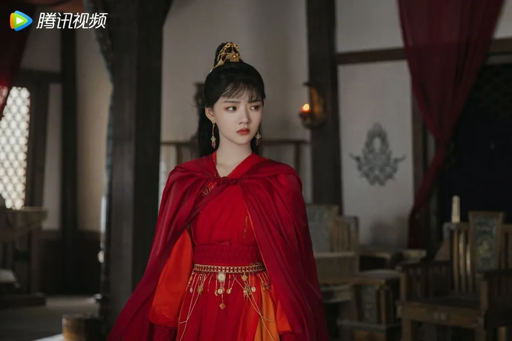 任敏搭檔肖戰演出《玉骨遙》挨轟「顏值太低」　她甩鍋造型師反被抖出3大罪狀