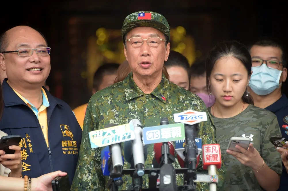 藍營「小雞」站台遭嚴厲警告　郭台銘：國民黨要好好珍惜夥伴