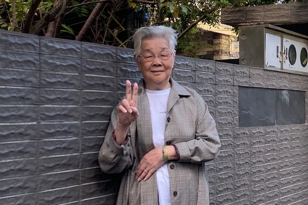哭了！「超狂潮嬤」邢黃滿金辭世、享壽88歲　孫子發聲：不留遺憾