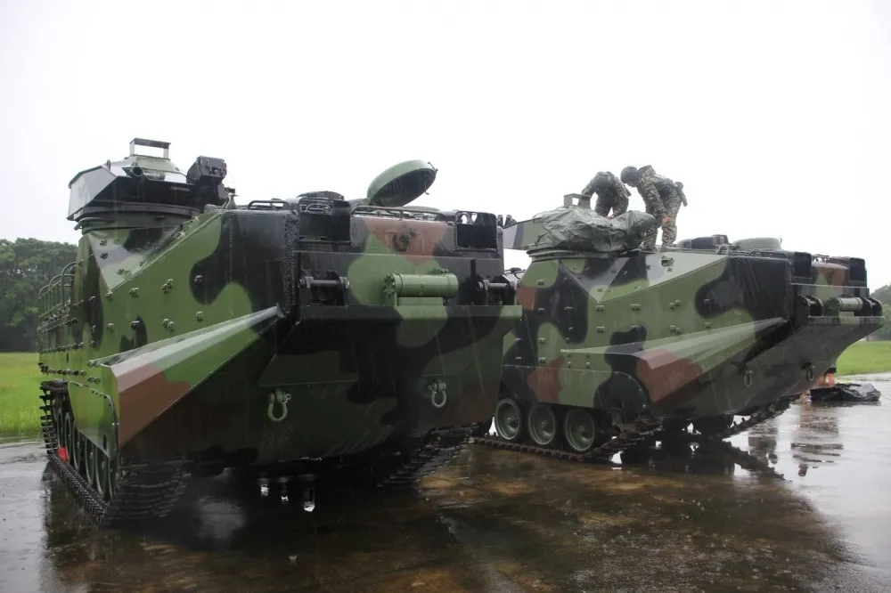 「卡努」威脅北台灣　國軍預置492名士兵、AAV7兩棲突擊車待命