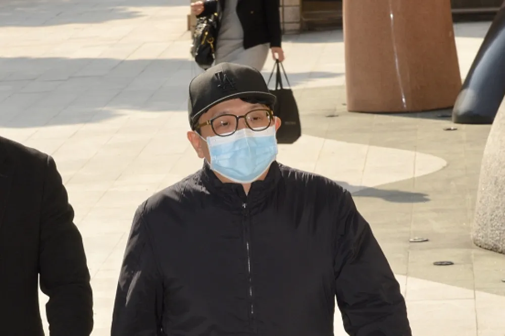 坑殺樂陞案2萬股民爽撈40億　前董事許金龍判賠54億元