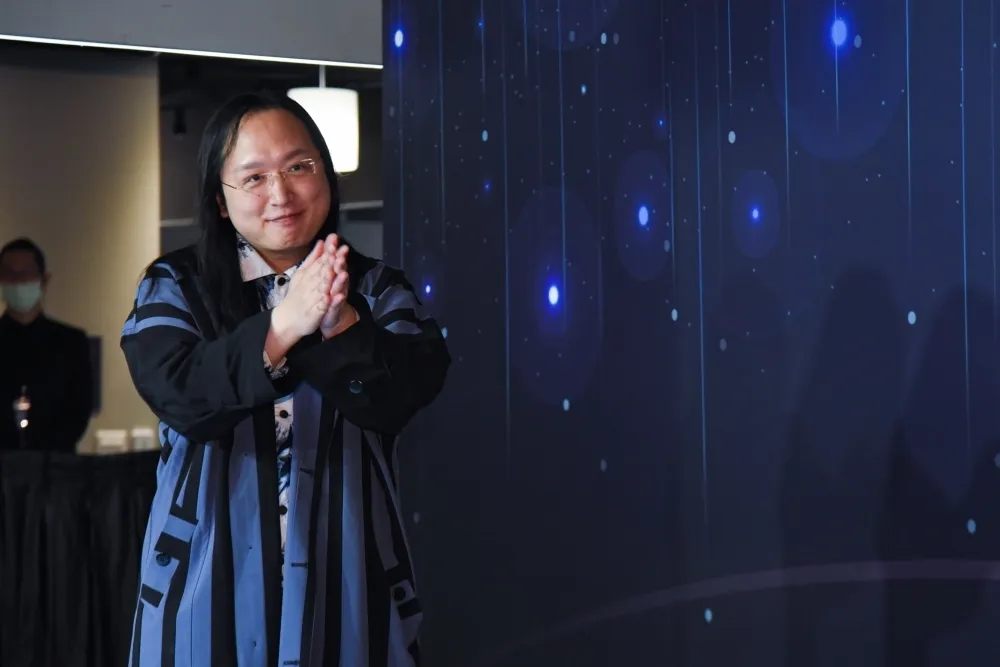 馬斯克「親中言論」讓台灣無法信任「星鏈」　改與英國合作建置衛星